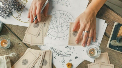 Ucrainenii apeleaza la astrologi si vrajitori ca sa afle cand se termina razboiul. Raspunsul ferm al unui clarvazator Ucrainenii apeleaza la astrologi si vrajitori ca sa afle cand se termina razboiul. Raspunsul ferm al unui clarvazator