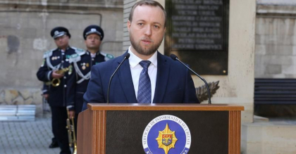 Directorul SIS: „La peste un miliard de lei se ridica sumele oferite de Rusia pentru a destabiliza situatia din Moldova. Prin grupul criminal condus de Sor compromite procesele electorale la nivel de stat” - VIDEO Directorul SIS: „La peste un miliard de lei se ridica sumele oferite de Rusia pentru a destabiliza situatia din Moldova. Prin grupul criminal condus de Sor compromite procesele electorale la nivel de stat” - VIDEO