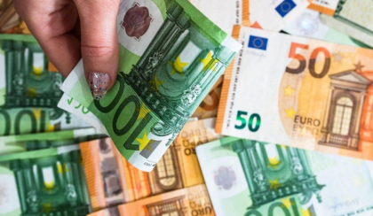 Curs valutar BNM pentru 3 noiembrie. Cat costa astazi un euro si un dolar - FOTO Curs valutar BNM pentru 3 noiembrie. Cat costa astazi un euro si un dolar - FOTO