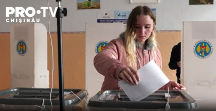 Peste un milion de alegatori au votat pana acum. Prezenta la vota la ora 17:30 - FOTO
Peste un milion de alegatori au votat pana acum. Prezenta la vota la ora 17:30 - FOTO