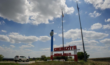 In doua sate din UTA Gagauzia nu vor avea loc alegeri, iar intr-o sectie de votare din orasul Cantemir a fost suspendat procesul de votare. Precizarile CEC In doua sate din UTA Gagauzia nu vor avea loc alegeri, iar intr-o sectie de votare din orasul Cantemir a fost suspendat procesul de votare. Precizarile CEC