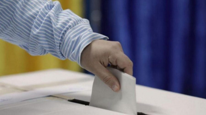 Prezenta la vot. Cate persoane au votat pana la ora 15:00 - FOTO Prezenta la vot. Cate persoane au votat pana la ora 15:00 - FOTO