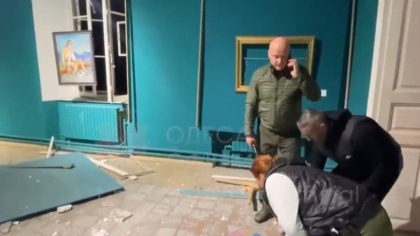 Rusii au atacat Odesa, cinci oameni au fost raniti. O racheta a avariat cladirea Muzeului de Arta Rusii au atacat Odesa, cinci oameni au fost raniti. O racheta a avariat cladirea Muzeului de Arta