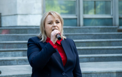 Deputatul Irina Lozovan, cercetata penal, pierde alegerile pentru primaria Ocnita. Cate persoane au votat pentru aceasta - FOTO Deputatul Irina Lozovan, cercetata penal, pierde alegerile pentru primaria Ocnita. Cate persoane au votat pentru aceasta - FOTO