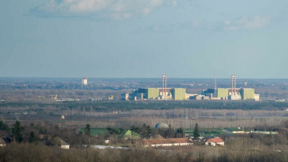 Noile reactoare nucleare rusesti din Ungaria rezista ”la cele mai violente explozii sau chiar la prabusirea unui avion”
Noile reactoare nucleare rusesti din Ungaria rezista ”la cele mai violente explozii sau chiar la prabusirea unui avion”