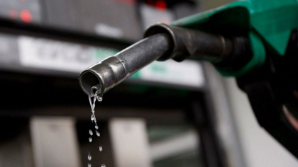 Carburantii continua sa se ieftineasca. Noile preturi stabilite de ANRE pentru benzina si motorina - FOTO