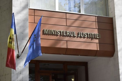 Guvernul a numit un nou secretar general adjunct al Ministerului Justitiei. Despre cine este vorba Guvernul a numit un nou secretar general adjunct al Ministerului Justitiei. Despre cine este vorba