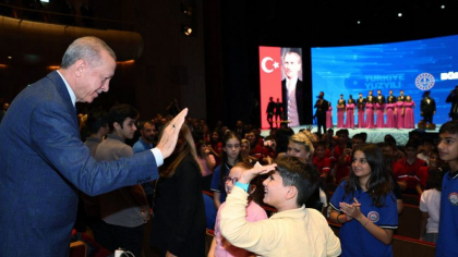 Exodul creierelor: Peste 100.000 de tineri din Turcia au parasit tara in ultimul an din cauza salariilor mici si a conditiilor de munca Exodul creierelor: Peste 100.000 de tineri din Turcia au parasit tara in ultimul an din cauza salariilor mici si a conditiilor de munca