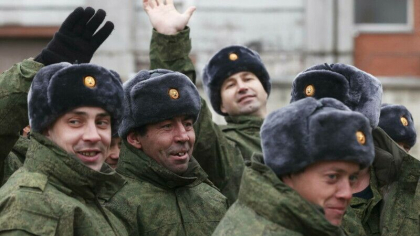 Prizonieri de razboi, „voluntari” pe linia frontului de partea rusilor. Cum isi prezinta Rusia ostaticii
