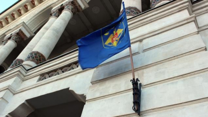 Directorul unei scoli pentru copii cu dizabilitati, condamnat la opt ani de inchisoare, pentru maltratarea unor elevi Directorul unei scoli pentru copii cu dizabilitati, condamnat la opt ani de inchisoare, pentru maltratarea unor elevi