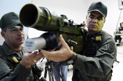 Cel mai mare importator de arme din lume va cumpara rachete rusesti Igla-S si le va produce sub licenta de la Moscova
Cel mai mare importator de arme din lume va cumpara rachete rusesti Igla-S si le va produce sub licenta de la Moscova