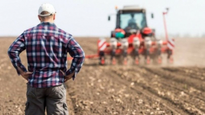 Reactia ministerului Agriculturii, dupa ce fermierii au anuntat ca vor organiza un protest masiv pentru ca foarte multi producatorii agricoli sunt la limita falimentului Reactia ministerului Agriculturii, dupa ce fermierii au anuntat ca vor organiza un protest masiv pentru ca foarte multi producatorii agricoli sunt la limita falimentului