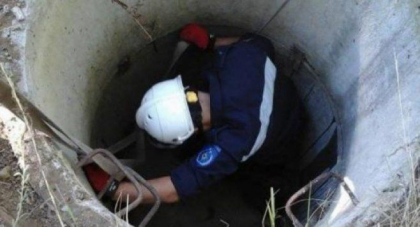 Un tanar a ajuns la spital, dupa ce a cazut intr-o fantana de canalizare din Soroca - FOTO
Un tanar a ajuns la spital, dupa ce a cazut intr-o fantana de canalizare din Soroca - FOTO