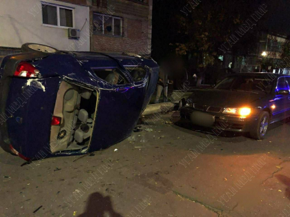 Trei masini au fost accidentate, dupa ce un sofer a trecut la rosu, in stanga Nistrului - FOTO Trei masini au fost accidentate, dupa ce un sofer a trecut la rosu, in stanga Nistrului - FOTO