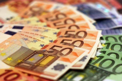 Curs valutar BNM pentru 21 noiembrie. Cat costa astazi un euro si un dolar - FOTO