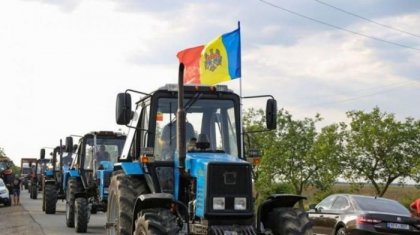 Agricultorii vor iesi la protest in Chisinau. Politia vine cu un mesaj in acest context: „Indemnam sa-si exercite dreptul la libera exprimare pe cale pasnica” Agricultorii vor iesi la protest in Chisinau. Politia vine cu un mesaj in acest context: „Indemnam sa-si exercite dreptul la libera exprimare pe cale pasnica”