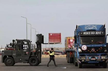 LIVE Razboi in Israel: VIDEO Primii 13 ostatici israelieni au fost eliberati. Hamas a eliberat si 12 ostatici thailandezi, printr-un acord separat. Este in vigoare armistitiul. Imagini de la inchisoarea din Israel de unde vor fi eliberati prizonierii palestinieni LIVE Razboi in Israel: VIDEO Primii 13 ostatici israelieni au fost eliberati. Hamas a eliberat si 12 ostatici thailandezi, printr-un acord separat. Este in vigoare armistitiul. Imagini de la inchisoarea din Israel de unde vor fi eliberati prizonierii palestinieni