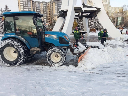 Ion Ceban, despre situatia pe strazile din capitala: „Sunt inlaturati arborii cazuti in urma vantului puternic” - FOTO/VIDEO