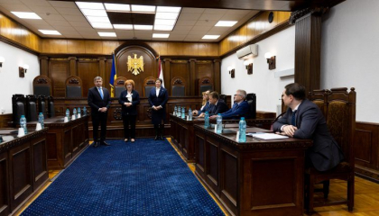 Noul judecator constitutional, Viorica Puica - prezentata angajatilor si plenului Curtii Constitutionale de catre presedintele Parlamentului