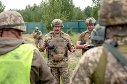 Ucraina se teme ca razboiul se va extinde din nou dincolo de est si sud. „Este un razboi al resurselor” - comandantul Fortelor Comune Ucraina se teme ca razboiul se va extinde din nou dincolo de est si sud. „Este un razboi al resurselor” - comandantul Fortelor Comune