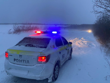 9 drumuri nationale raman blocate si astazi, din cauza vremii. Anuntul facut de politie