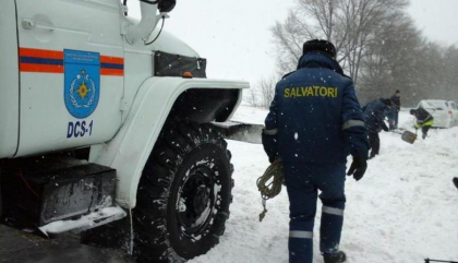 Doua persoane, gasite fara suflare intr-o masina blocata in nameti, la Causeni. Precizarile IGSU Doua persoane, gasite fara suflare intr-o masina blocata in nameti, la Causeni. Precizarile IGSU