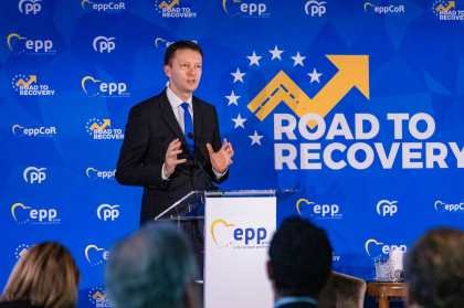 Deputatul european Siegfried Muresan, in vizita oficiala la Chisinau. Ce va face europarlamentarul in tara noastra Deputatul european Siegfried Muresan, in vizita oficiala la Chisinau. Ce va face europarlamentarul in tara noastra