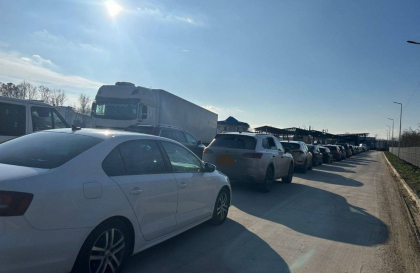Start concedii? Trafic intensiv se inregistreaza in vama Leuseni - Albita pe directia de iesire din tara - FOTO