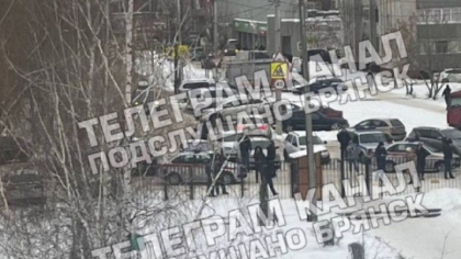 Doi morti si patru raniti intr-un atac armat intr-o scoala din Rusia. O eleva a venit cu pusca la ore si a inceput sa traga in baieti - FOTO/VIDEO Doi morti si patru raniti intr-un atac armat intr-o scoala din Rusia. O eleva a venit cu pusca la ore si a inceput sa traga in baieti - FOTO/VIDEO