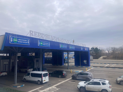 Atentie, calatori. S-au format ambuteiaje la vama Leuseni-Albita. Recomandarile Politiei de Frontiera Atentie, calatori. S-au format ambuteiaje la vama Leuseni-Albita. Recomandarile Politiei de Frontiera