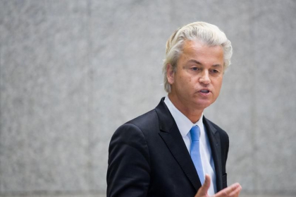 Trei partide de centru-dreapta, de acord sa negocieze cu extremistul olandez Geert Wilders pentru formarea guvernului Trei partide de centru-dreapta, de acord sa negocieze cu extremistul olandez Geert Wilders pentru formarea guvernului