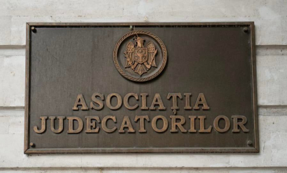 Membrii Asociatiei Judecatorilor - indignati de declaratiile presedintelui Parlamentului: „Folosirea unui limbaj provocator si solicitarea unei „evaluari la sange” a judecatorilor reprezinta o abordare inadecvata si potential daunatoare” Membrii Asociatiei Judecatorilor - indignati de declaratiile presedintelui Parlamentului: „Folosirea unui limbaj provocator si solicitarea unei „evaluari la sange” a judecatorilor reprezinta o abordare inadecvata si potential daunatoare”