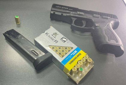 Sofer de camion „bine echipat”. Barbatul venea din Ucraina cu un pistol si mai multe cartuse - FOTO