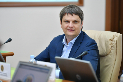 „E liniste in tabara pro-Kremlin. Le este ciuda ca Moldova reuseste.” Mesajul ministrului Infrastructurii si Dezvoltarii Regionale, dupa decizia de la Bruxelles