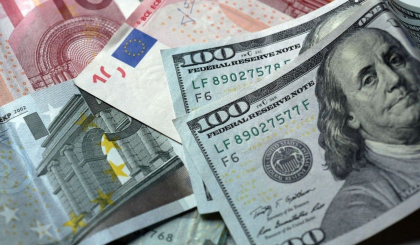 Curs valutar BNM pentru 19 decembrie. Cat costa astazi un euro si un dolar - FOTO
