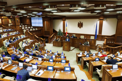 Parlamentul a adoptat Conceptia de comunicare strategica si contracarare a dezinformarii pentru anii 2024-2028. Ce prevede aceasta
