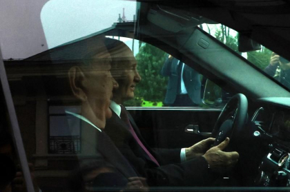 Vladimir Putin a confiscat activele celui mai mare dealer auto din Rusia
