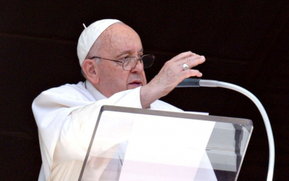 Papa Francisc a condamnat avortul in mesajul de Craciun. Intreruperea sarcinii, comparata cu decesele in razboi Papa Francisc a condamnat avortul in mesajul de Craciun. Intreruperea sarcinii, comparata cu decesele in razboi
