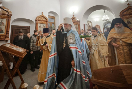 Mitropolitul Vladimir, la Moscova de Craciun pe stil nou. Ce face Inaltpreasfintitul in Rusia - GALERIE FOTO Mitropolitul Vladimir, la Moscova de Craciun pe stil nou. Ce face Inaltpreasfintitul in Rusia - GALERIE FOTO