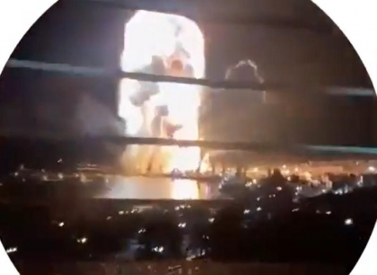 Ucraina anunta ca a lovit nava de asalt amfibiu Novocherkask, stationata in portul Feodosia din Crimeea. Imagini cu momentul exploziei - VIDEO
