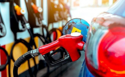 Se scumpesc carburantii. Cat vor achita soferii pentru benzina si motorina. Preturile stabilite de ANRE - FOTO