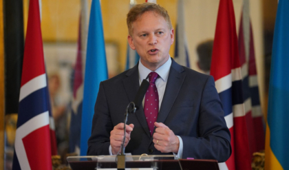 Marea Britanie trimite Ucrainei 200 de rachete de aparare aeriana: „Este momentul ca lumea libera sa se uneasca”