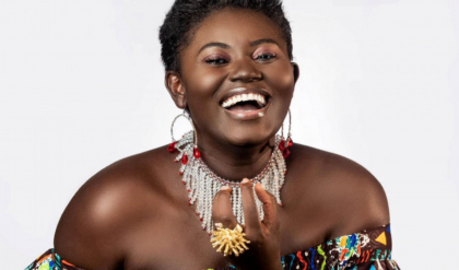 O vedeta din Ghana a cantat 126 de ore pentru a intra in Cartea Recordurilor - VIDEO