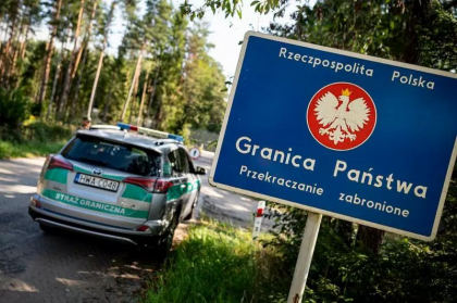 Polonia nu a gasit urme ale presupusei rachete care i-a incalcat spatiul aerian. Moscova vrea „dovezi concrete” ca racheta a fost ruseasca inainte de a da explicatii
Polonia nu a gasit urme ale presupusei rachete care i-a incalcat spatiul aerian. Moscova vrea „dovezi concrete” ca racheta a fost ruseasca inainte de a da explicatii