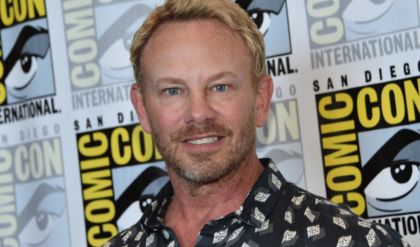 Actorul Ian Ziering din serialul „Beverly Hills” s-a luat la bataie cu mai multi motociclisti, pe o strada din Los Angeles - VIDEO Actorul Ian Ziering din serialul „Beverly Hills” s-a luat la bataie cu mai multi motociclisti, pe o strada din Los Angeles - VIDEO