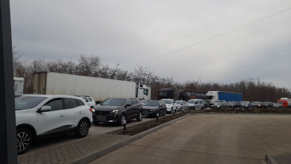 Atentie, cetateni! Trafic intensiv la vama Leuseni-Albita pe sensul de iesire din tara - FOTO Atentie, cetateni! Trafic intensiv la vama Leuseni-Albita pe sensul de iesire din tara - FOTO