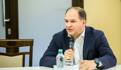 Ceban da in judecata Guvernul pentru „presiunea financiara pusa pe umerii chisinauienilor si refuzul de a aloca sau compensa surse financiare necesare” - FOTO
