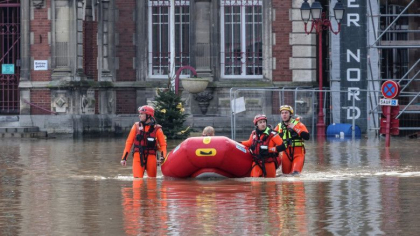 Masuri „exceptionale” in Franta dupa inunundatiile apocaliptice din nordul tarii. Multe localitati sunt sub apa - FOTO Masuri „exceptionale” in Franta dupa inunundatiile apocaliptice din nordul tarii. Multe localitati sunt sub apa - FOTO