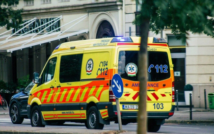Microbuz inmatriculat in Romania, implicat intr-un accident grav in Ungaria. Cinci persoane au fost ranite Microbuz inmatriculat in Romania, implicat intr-un accident grav in Ungaria. Cinci persoane au fost ranite