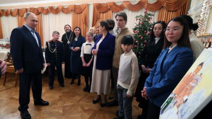 Putin promite sa sustina soldatii care „apara interesele Rusiei cu armele in maini”, dupa protestul sotiilor unor rusi trimisi pe front